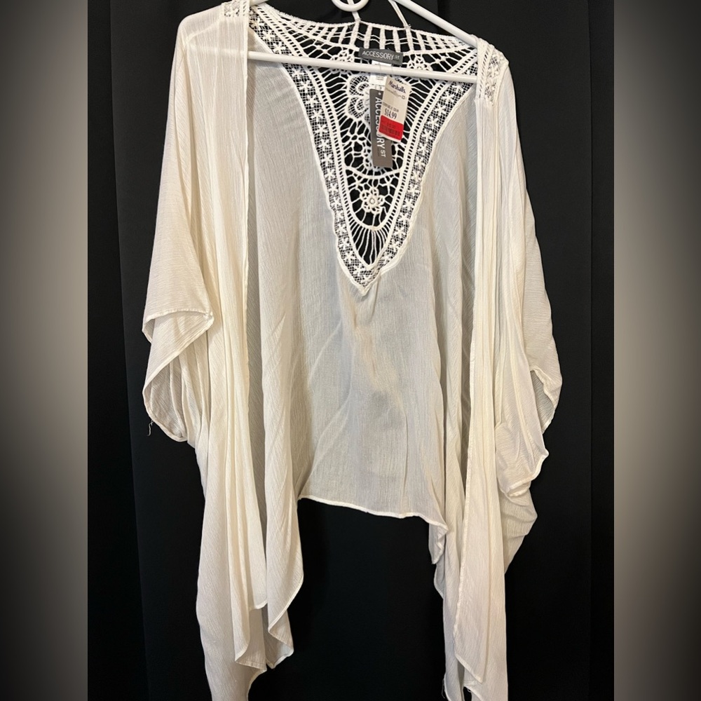 White loose cardigan